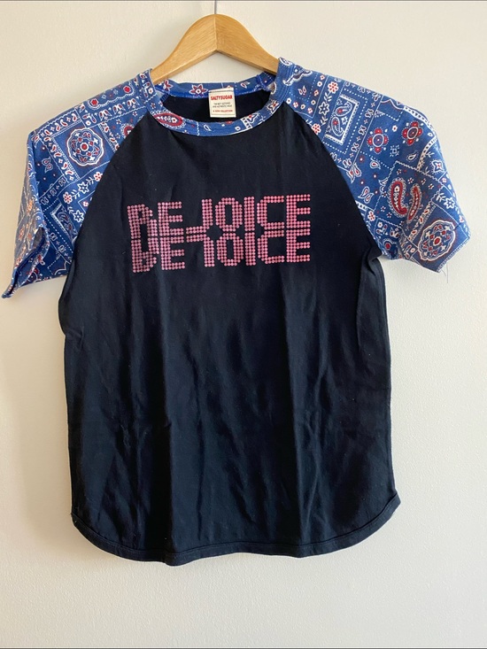 Tops - 🎀3 for $19 ✨ Rejoice Graphic Raglan Tee